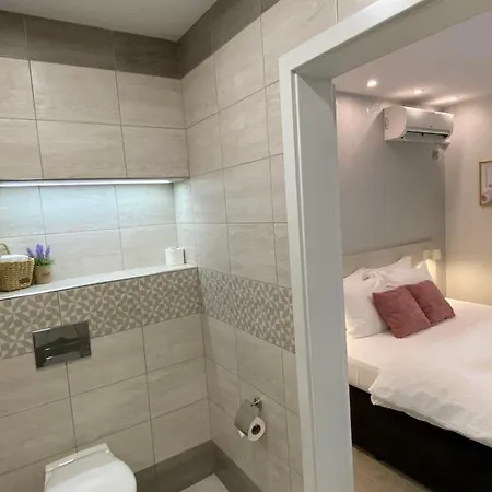 Guest Asenevtsi Center Appartement *