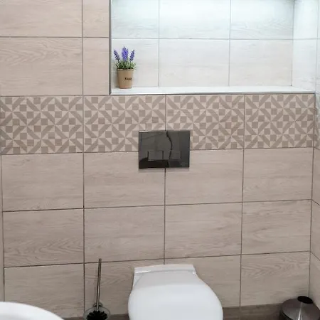 Guest Asenevtsi Center *